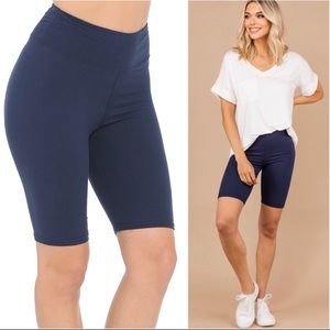 SALE! ❤️ Navy ultra soft women’s summer stretchy biker shorts